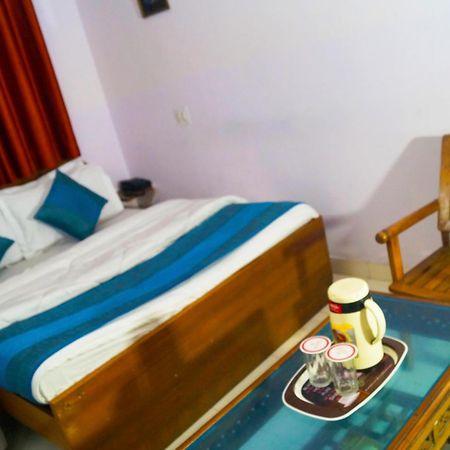 Hotel Maharaja Continental - Yeni Delhi Dış mekan fotoğraf