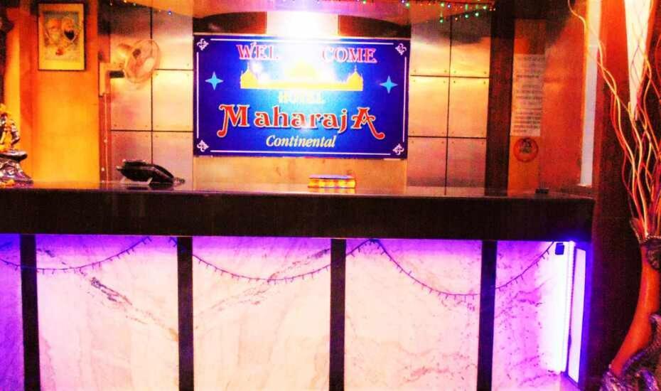 Hotel Maharaja Continental - Yeni Delhi Dış mekan fotoğraf