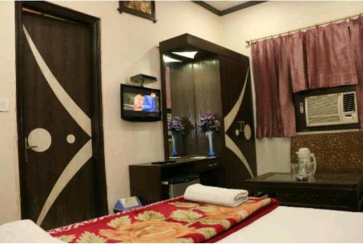 Hotel Maharaja Continental - Yeni Delhi Dış mekan fotoğraf