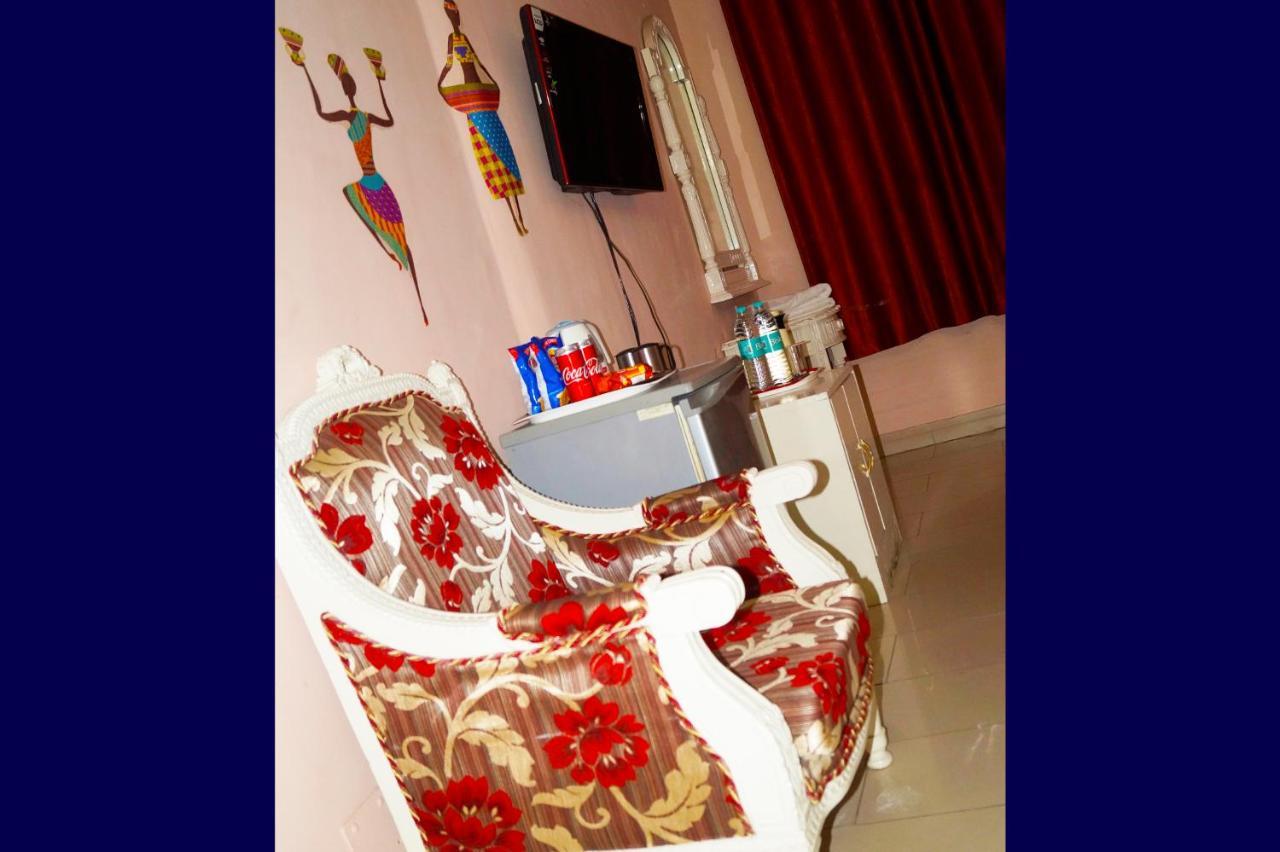 Hotel Maharaja Continental - Yeni Delhi Dış mekan fotoğraf